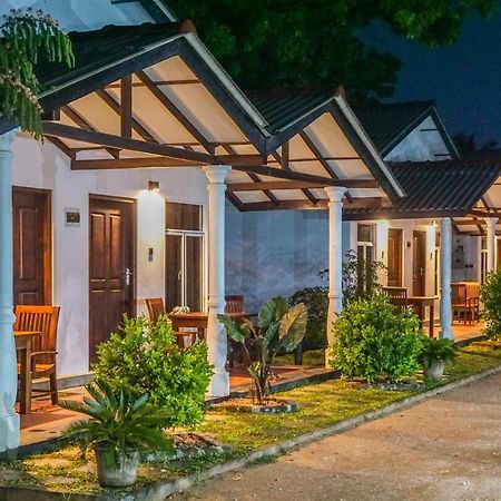 Luna Beach Hotel Нилавели Екстериор снимка