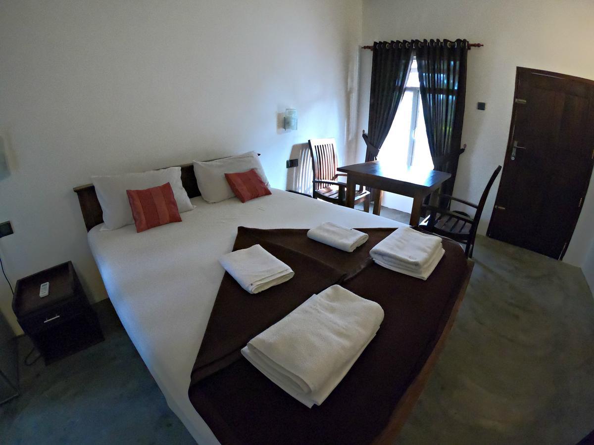 Luna Beach Hotel Нилавели Екстериор снимка